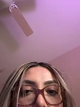 Snapshot of nativepumpkin95 chatting on 02/12/25, 03:29 nativepumpkin95 online show from 02/12/25, 03:29