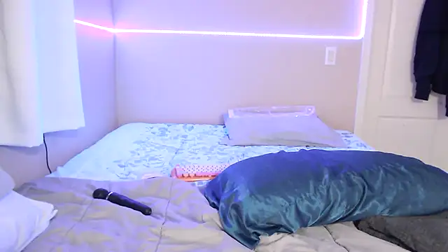 Snapshot of nativepumpkin95 chatting on 02/19/25, 05:05 nativepumpkin95 online show from 02/19/25, 05:05