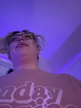 Snapshot of nativepumpkin95 chatting on 02/21/25, 06:29 nativepumpkin95 online show from 02/21/25, 06:29