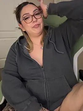 Snapshot of nativepumpkin95 chatting on 03/17/25, 05:56 nativepumpkin95 online show from 03/17/25, 05:56