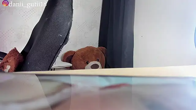 dani rosee online show from 11/05/25, 07:30