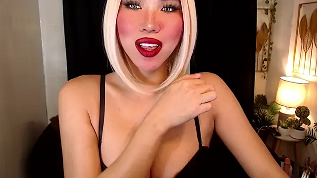 Snapshot of sahara_ts chatting on 02/05/25, 12:53 sahara ts online show from 02/05/25, 12:53