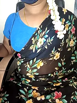 Tamil-hotwife online show from 11/17/25, 10:15