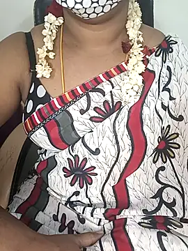 Tamil-hotwife online show from 11/23/25, 04:51