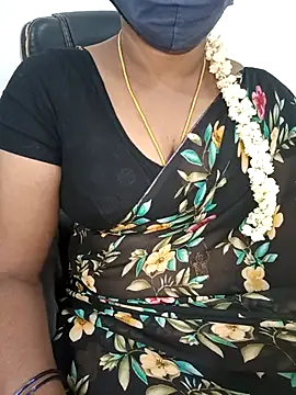 Tamil-hotwife online show from 02/23/26, 06:16