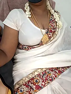 Tamil-hotwife online show from 02/26/26, 06:51