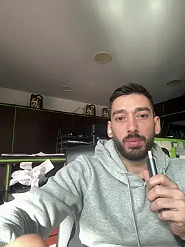 Snapshot of dk2995 chatting on 12/28/24, 09:42 dk2995 online show from 12/28/24, 09:42