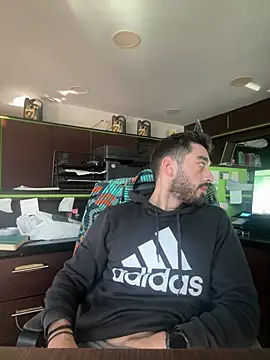 Snapshot of dk2995 chatting on 01/06/25, 08:57 dk2995 online show from 01/06/25, 08:57