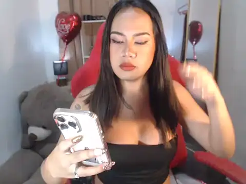 FrancineGarcia online show from 04/15/26, 06:31