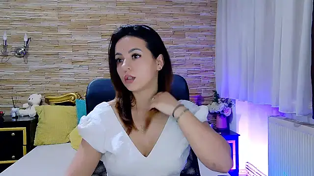 PlayfulElla online show from 02/17/25, 12:05