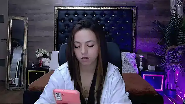 PlayfulElla online show from 10/11/25, 05:17