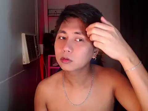 Snapshot of khael_moreno chatting on 12/04/25, 02:21 khael moreno online show from 12/04/25, 02:21