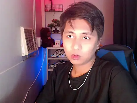 Snapshot of khael_moreno chatting on 12/05/25, 01:36 khael moreno online show from 12/05/25, 01:36