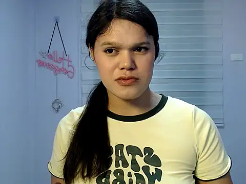 Snapshot of Miss_Ivanawolf chatting on 05/16/26, 03:55 Miss Ivanawolf online show from 05/16/26, 03:55