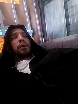 Snapshot of mrbigone45 chatting on 11/04/25, 09:52 mrbigone45 online show from 11/04/25, 09:52