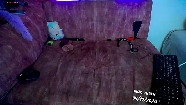 lilac night33 online show from 10/09/25, 07:23