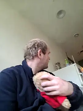 Snapshot of Janssen88 chatting on 12/04/25, 12:47 Janssen88 online show from 12/04/25, 12:47