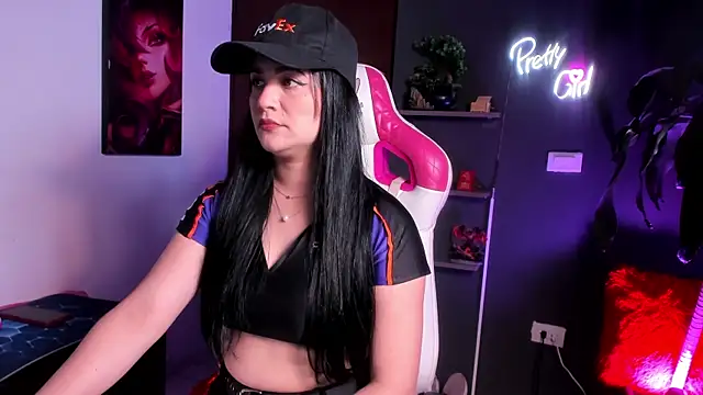 Emilyjhonson 01 online show from 10/22/25, 01:22