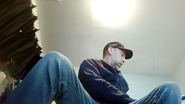 Snapshot of Wolfeman74 chatting on 06/19/26, 07:50 Wolfeman74 online show from 06/19/26, 07:50