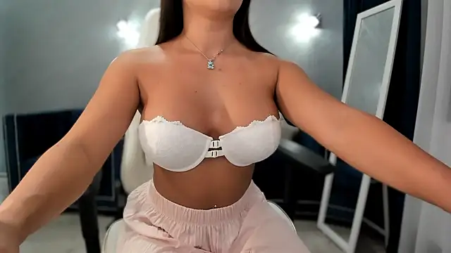 Snapshot of _missperfection_ chatting on 06/30/26, 01:39 missperfection online show from 06/30/26, 01:39