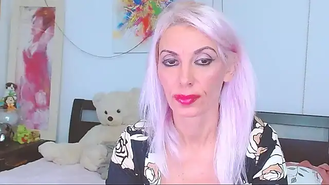 HoneyLara online show from 10/02/25, 08:27