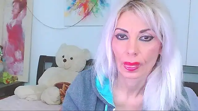 HoneyLara online show from 02/27/26, 10:32