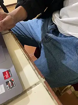 stuard-19 online show from 04/28/26, 01:59