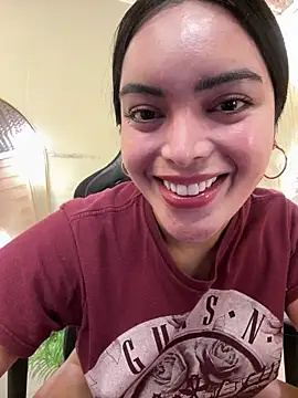 Snapshot of HotstuffCherrySummer chatting on 12/05/25, 08:45 HotstuffCherrySummer online show from 12/05/25, 08:45