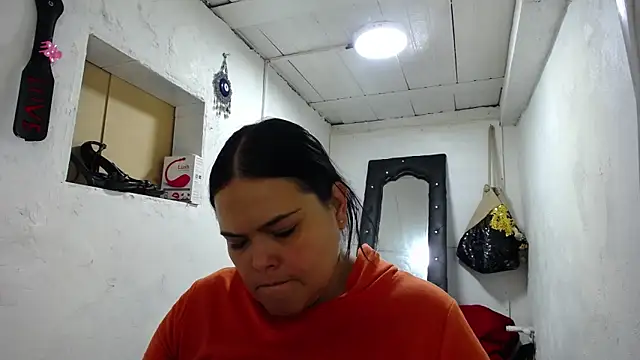 nattashafoxx online show from 12/02/25, 12:27