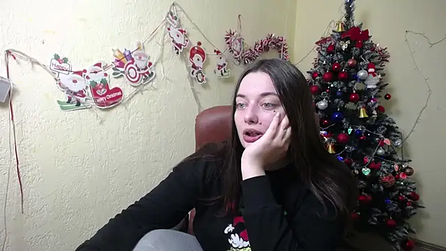 Snapshot of MilanaPrice chatting on 12/18/24, 06:25 MilanaPrice online show from 12/18/24, 06:25