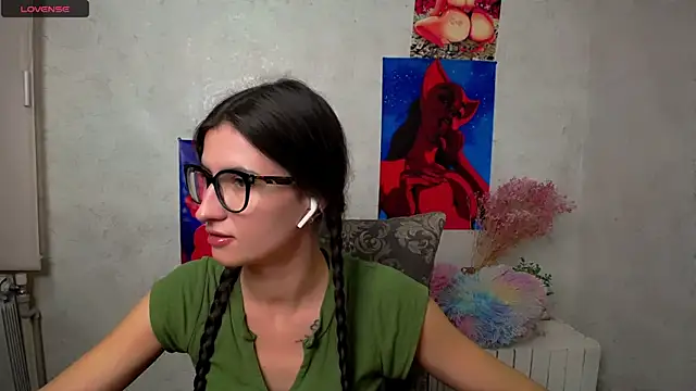 MaryEm976 online show from 10/22/25, 07:52