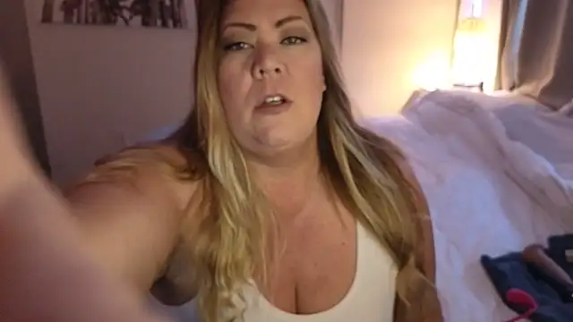 Snapshot of JESS_LOVES chatting on 02/16/25, 04:21 JESS LOVES online show from 02/16/25, 04:21