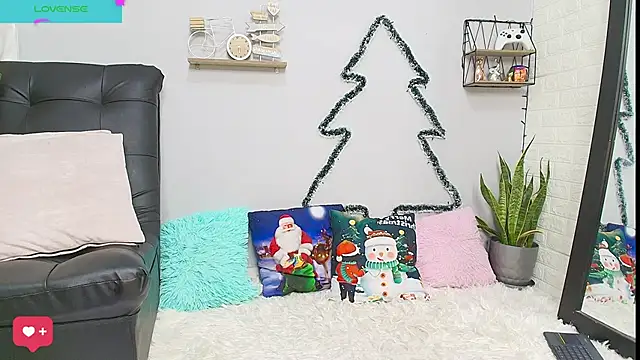 kateadams1 online show from 12/23/24, 12:14