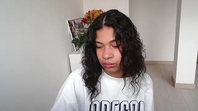 dark enchantress  online show from 01/19/25, 10:28