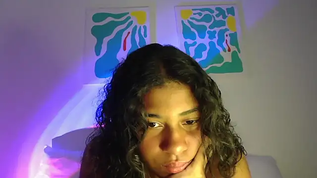 Snapshot of dark_enchantress_ chatting on 03/15/26, 01:00 dark enchantress online show from 03/15/26, 01:00