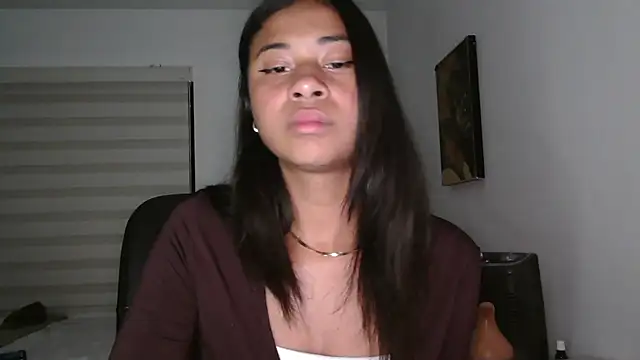 Snapshot of dark_enchantress_ chatting on 07/03/26, 01:45 dark enchantress online show from 07/03/26, 01:45
