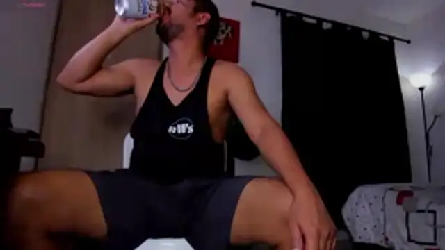 Cloudy pigDude online show from 02/01/26, 04:00