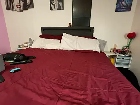 AngelSinz69 online show from 02/06/25, 09:17