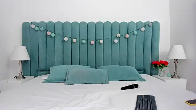 marianaaguii online show from 02/26/25, 09:10