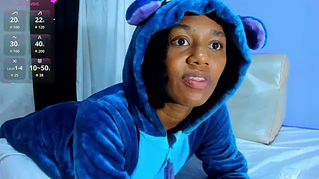 MAILYN ER online show from 11/11/25, 08:09