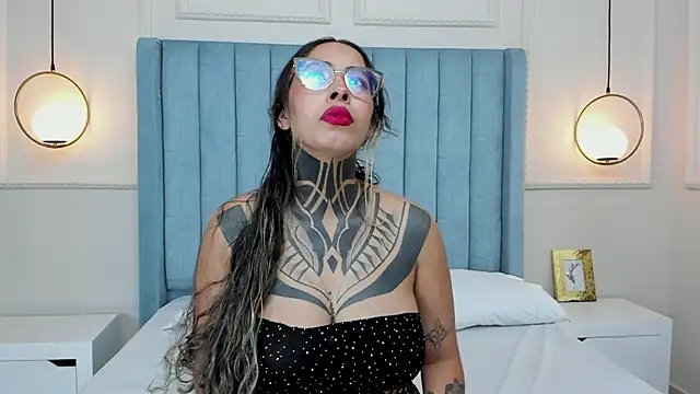 NicoleBlum online show from 03/25/26, 08:59