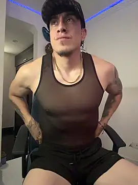 strongboy  online show from 02/26/26, 06:07