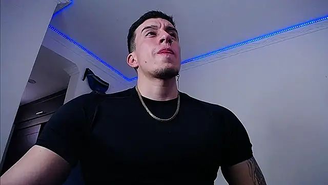 strongboy  online show from 03/21/26, 07:28