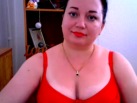 Snapshot of AmanaGi chatting on 11/04/25, 05:01 AmanaGi online show from 11/04/25, 05:01