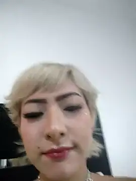 Snapshot of xGenesis_Miller_ chatting on 10/31/25, 07:42 xGenesis Miller  online show from 10/31/25, 07:42