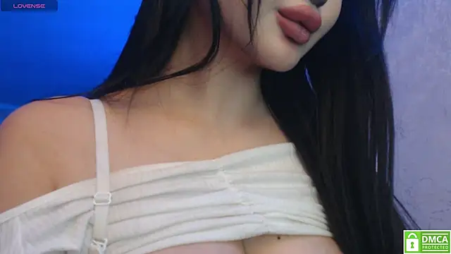 Snapshot of lunarose777 chatting on 12/26/24, 08:21 lunarose777 online show from 12/26/24, 08:21