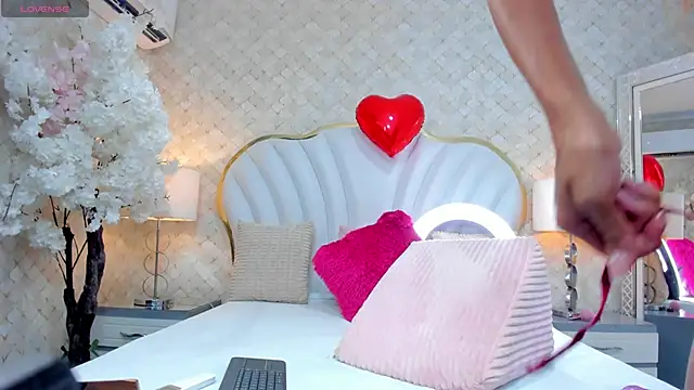 Snapshot of KendalStallyon chatting on 02/18/26, 08:49 KendalStallyon online show from 02/18/26, 08:49