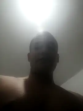 Snapshot of Mael-Steel chatting on 12/18/25, 04:57 Mael-Steel online show from 12/18/25, 04:57