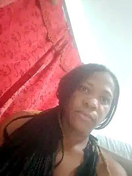 Snapshot of bigtitssxx chatting on 06/17/26, 10:17 bigtitssxx online show from 06/17/26, 10:17