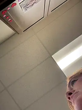 cinnatitties online show from 09/22/25, 08:11